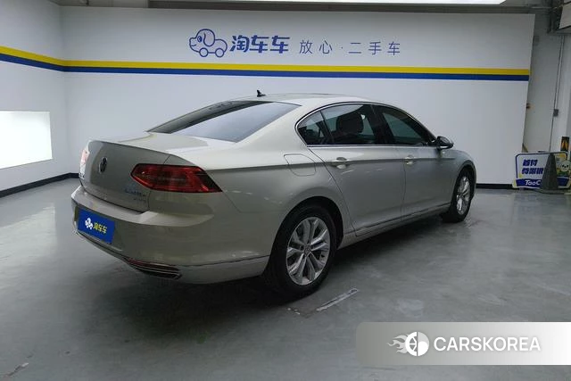 Volkswagen Magotan id 4235880 из Китая 10