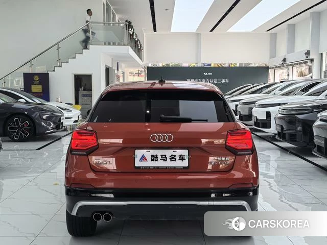 Audi Q2L id 4320989 из Китая 8