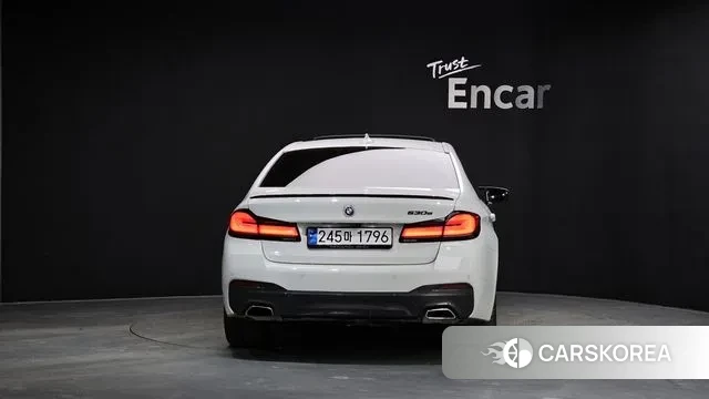 BMW 5 Series (G30) id 3630564 из Кореи 13