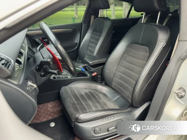 Volkswagen CC 2018 Серебристо-серый из Китая, фото 5