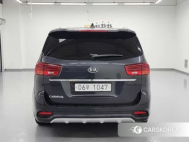 Kia The New Carnival id 2902697 из Кореи 13