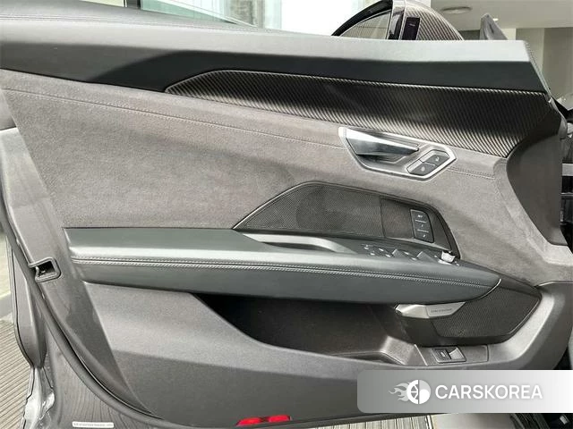 Audi e-tron GT id 4262060 из Китая 10