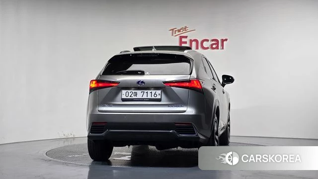 Lexus NX300h id 4448320 из Кореи 23