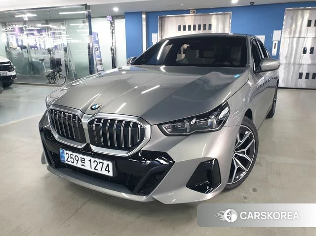 BMW 5 Series (G60) id 4302052 из Кореи 13