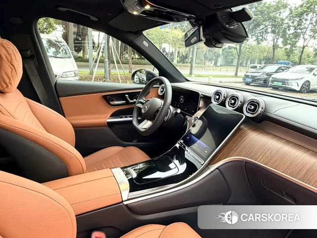Mercedes-Benz GLC 2024 Черный из Китая, фото 4