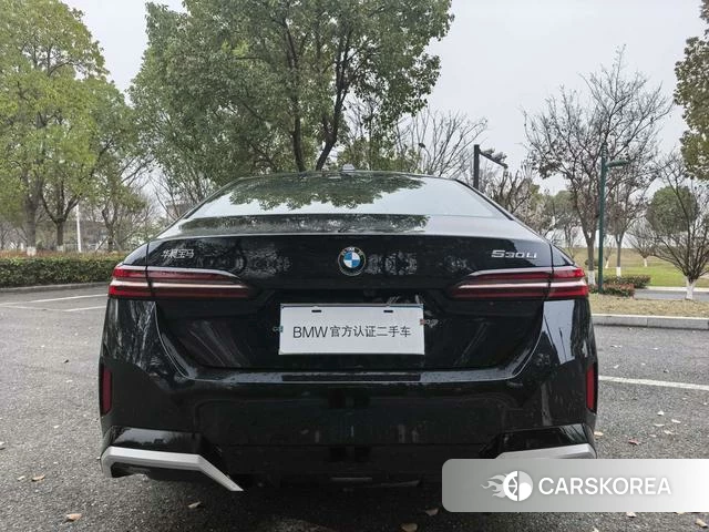 BMW 5 series 2025 Черный из Китая, фото 3