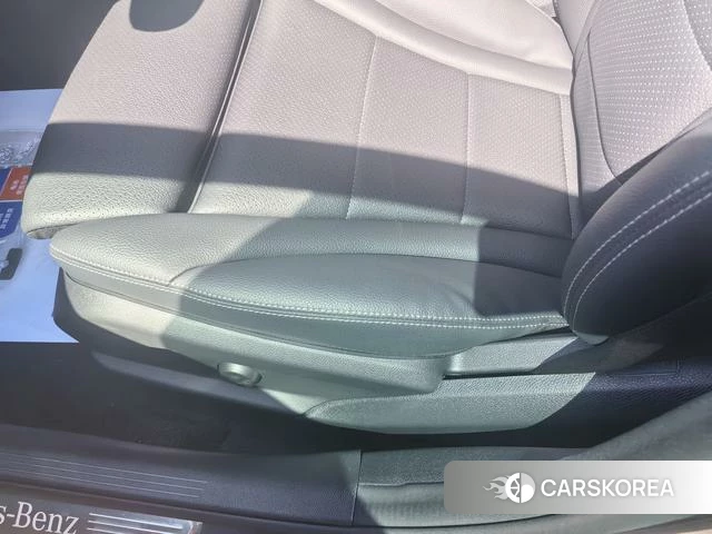 Mercedes-Benz Class C 2021 Черный из Китая, фото 6