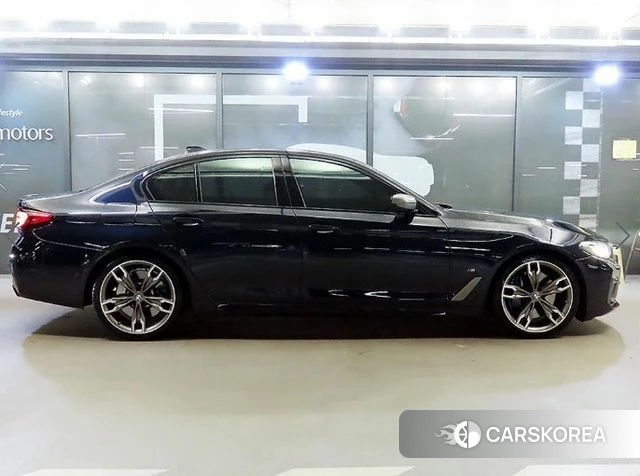 BMW 5 Series (G30) 2020 Черный из Кореи, фото 3