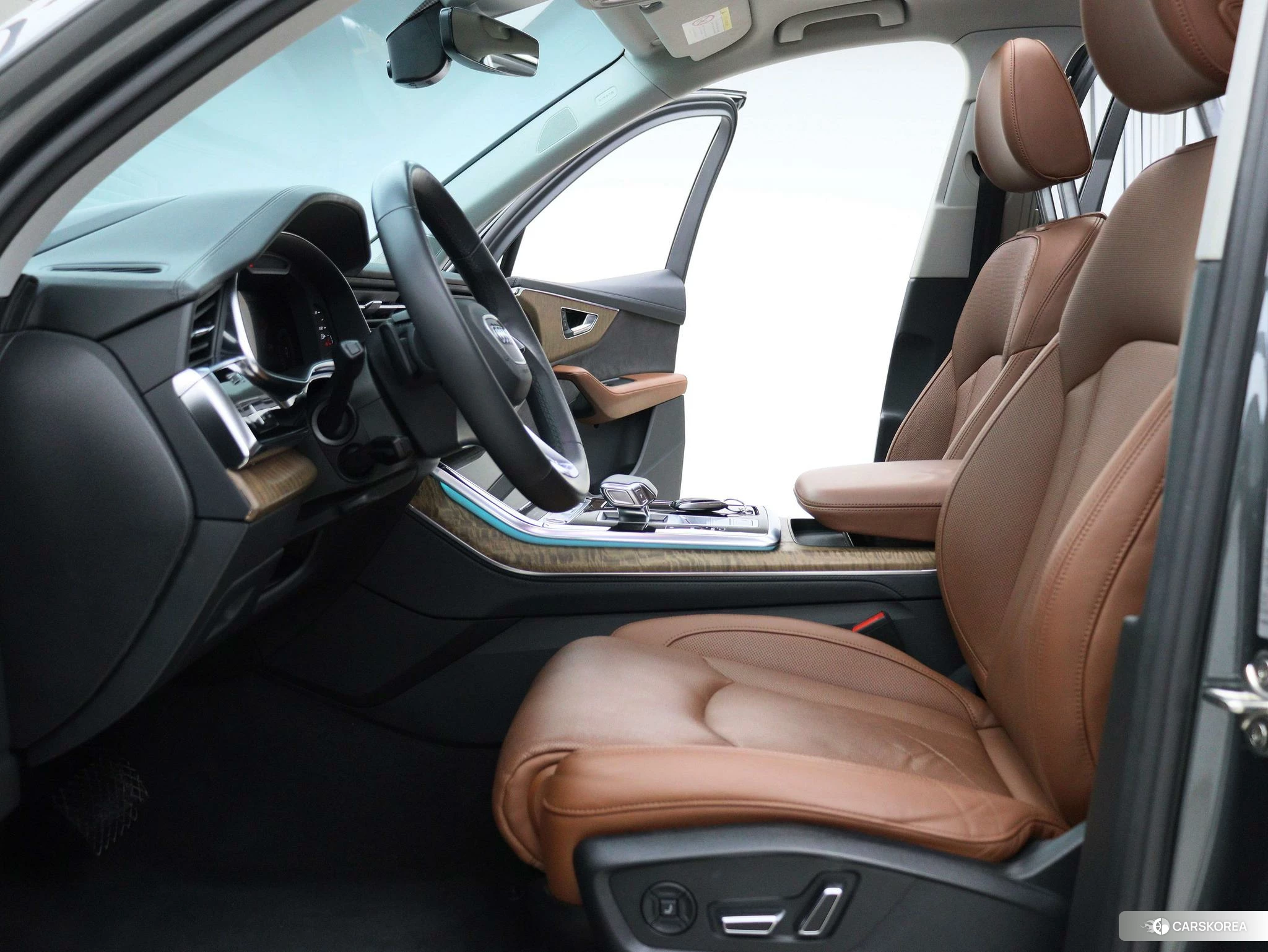 Audi Q7 id 4467562 из Китая 23