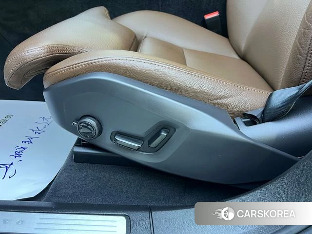 Volvo XC60 id 4228535 из Китая 16