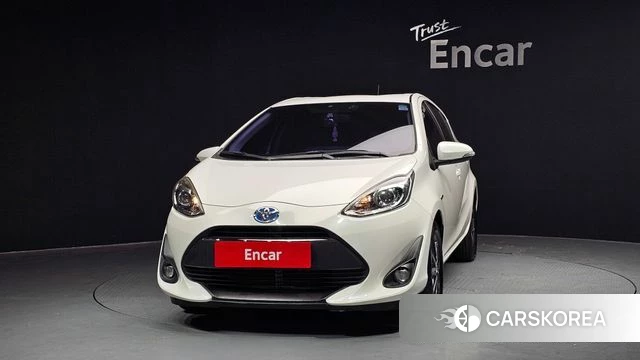 Toyota Prius C id 3966429 из Кореи 13