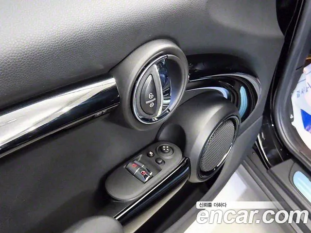 Mini Cooper Electric id 2677975 из Кореи 11