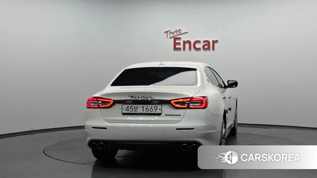 Maserati Quattroporte id 4285265 из Кореи 23