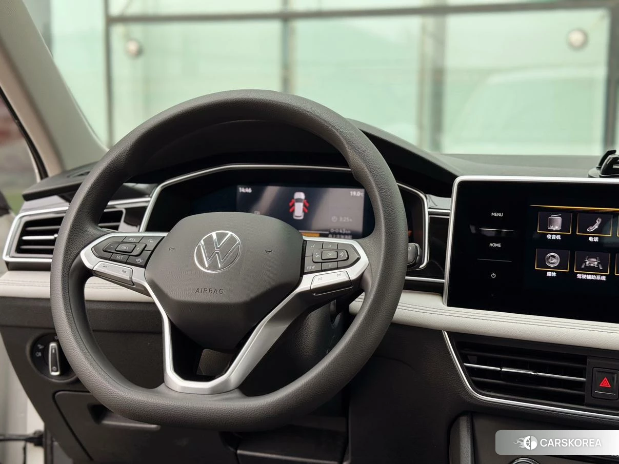 Volkswagen Tiguan L id 4421228 из Китая 13