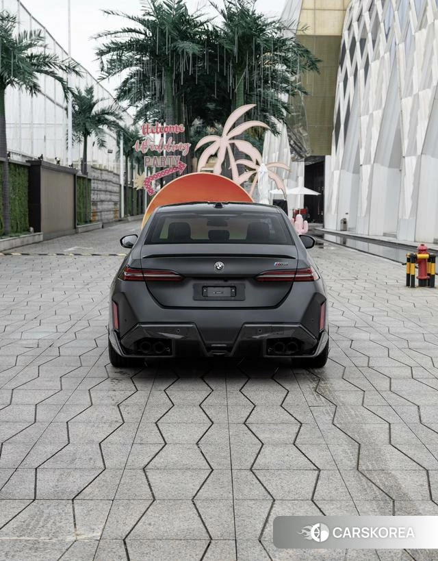 BMW M5 PHEV id 3908795 из Китая 14