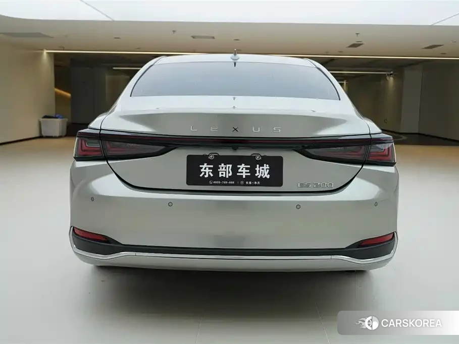 Lexus ES id 4576354 из Китая 14