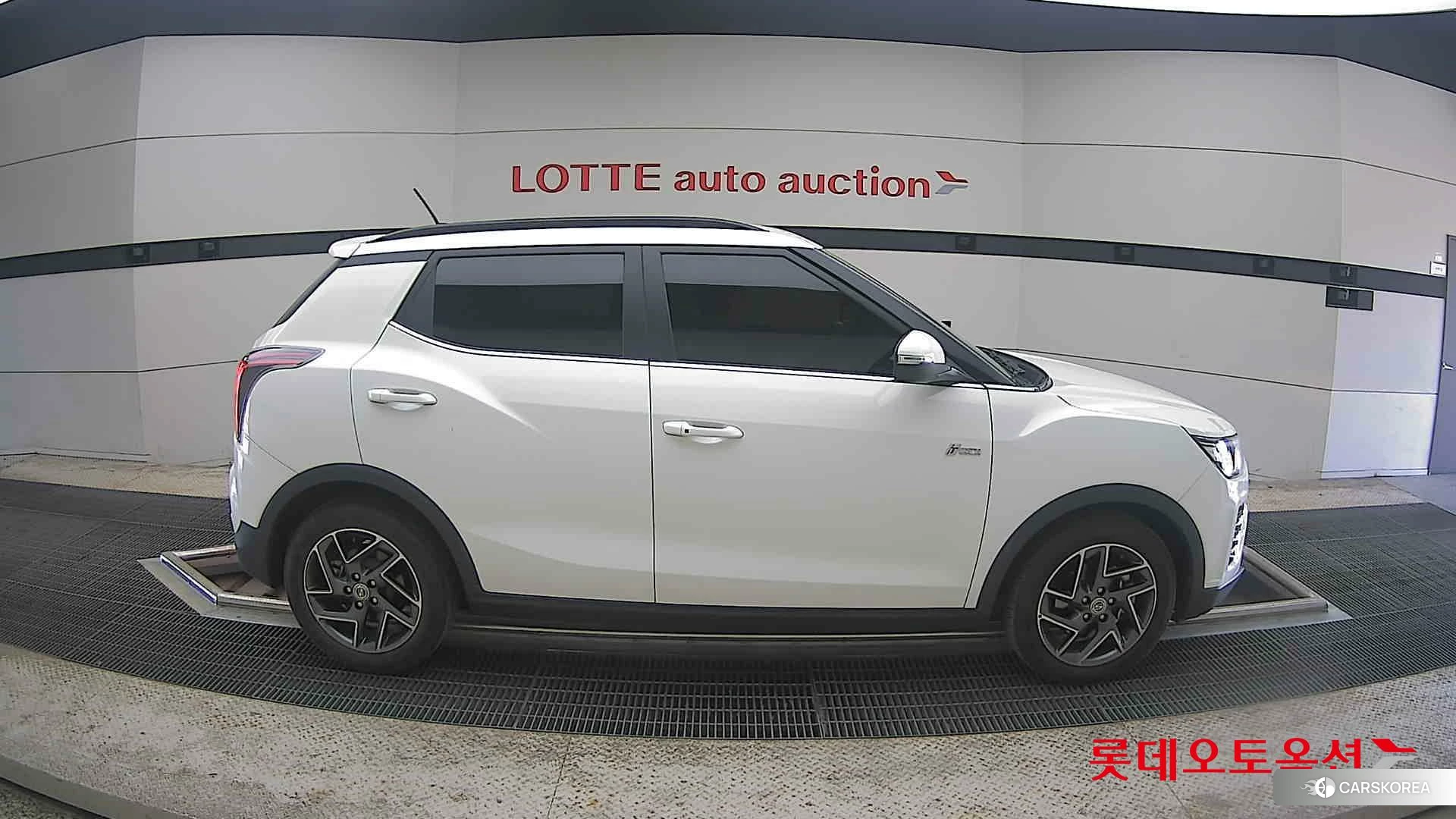 SsangYong Tivoli id 4296944 из Кореи 23