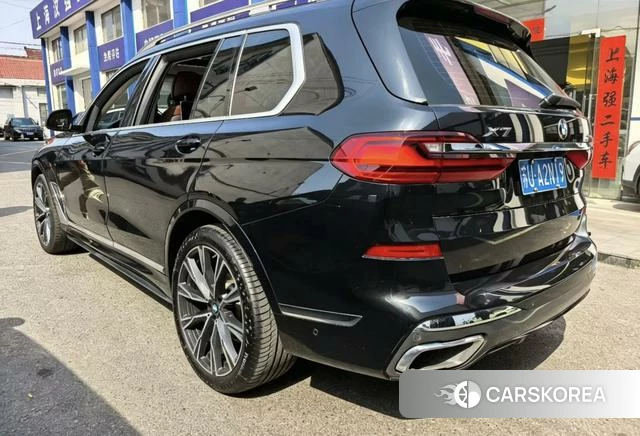 BMW X7 2022 Черный из Китая, фото 3