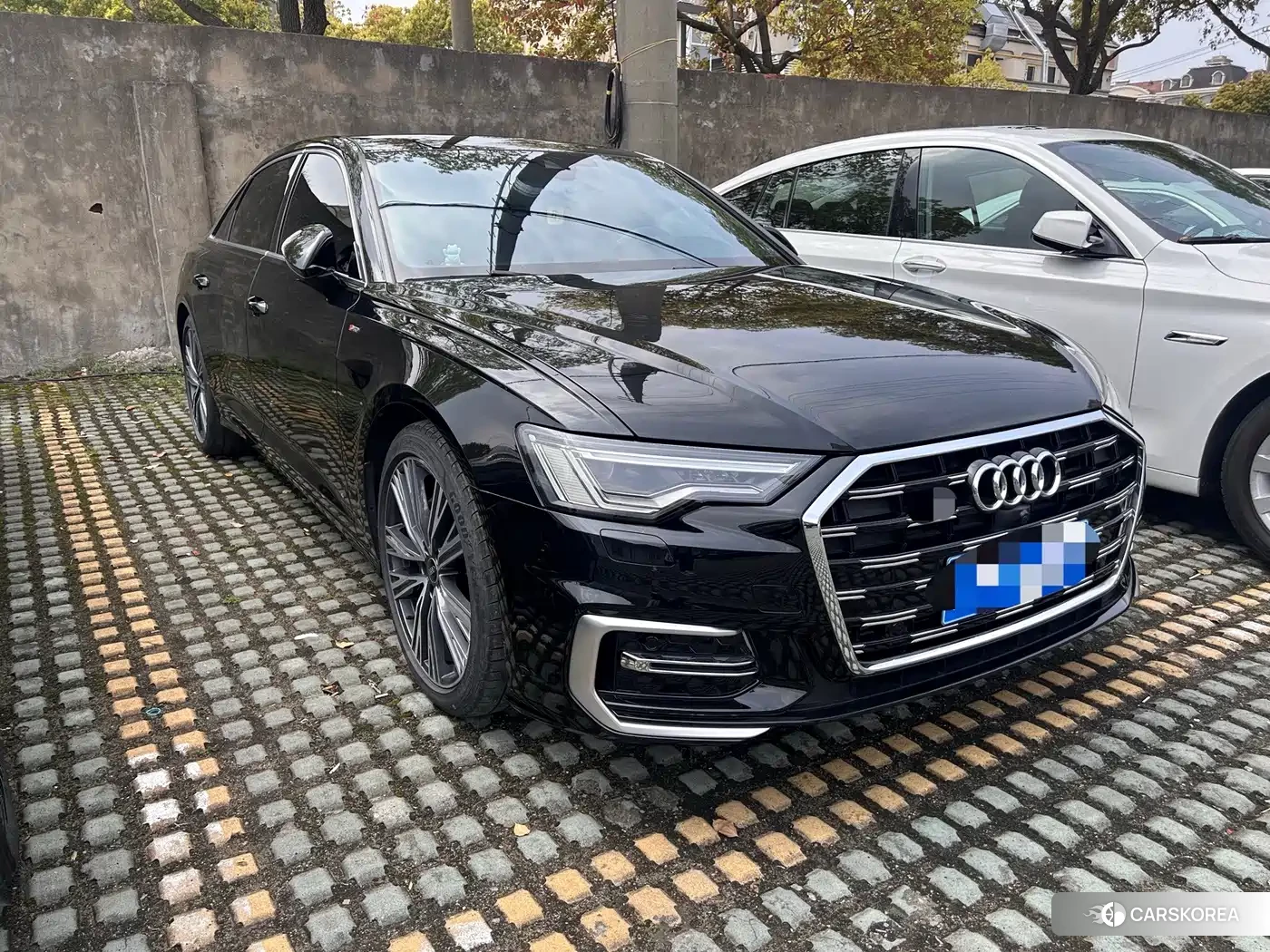 Audi A6L id 4599717 из Китая 8