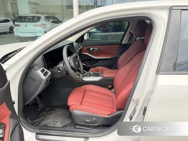 BMW i3 2025 Белый из Китая, фото 3