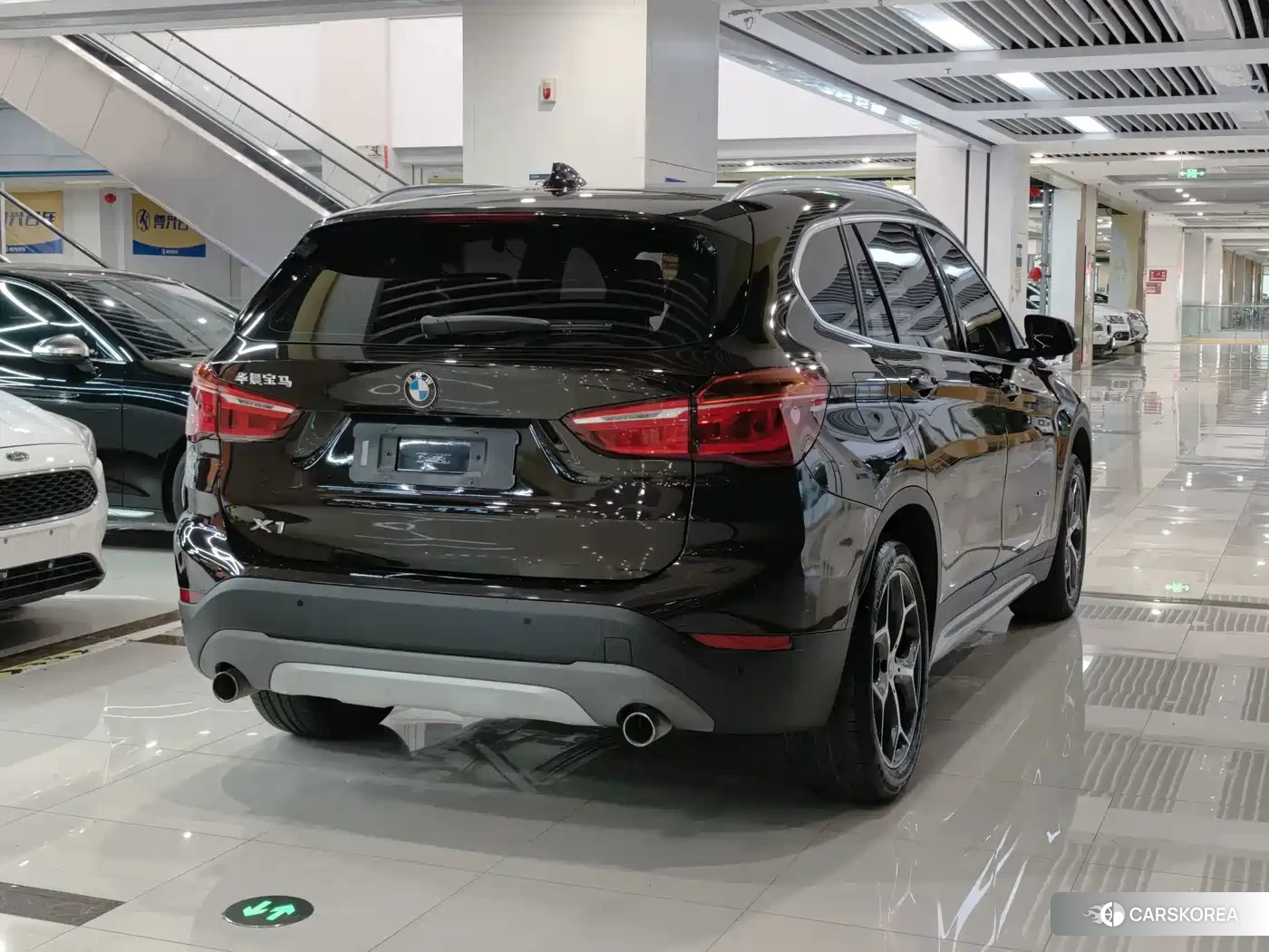 BMW X1 2018 Champagne/brown из Китая, фото 3