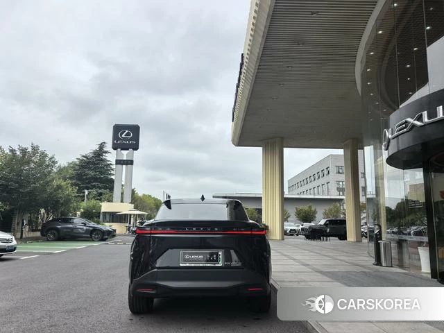 Lexus RZ id 4276740 из Китая 10