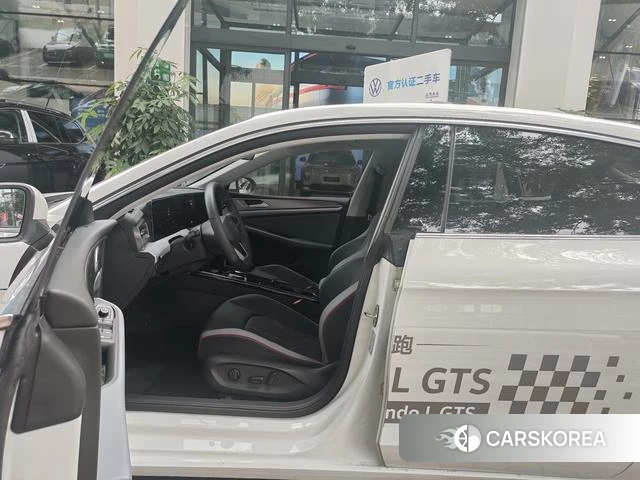 Volkswagen Lingdu 2024 Белый из Китая, фото 5