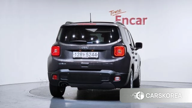 Jeep Renegade id 3911421 из Кореи 13