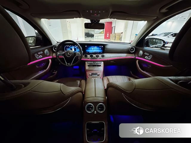 Mercedes-Benz E-class id 4348381 из Китая 11