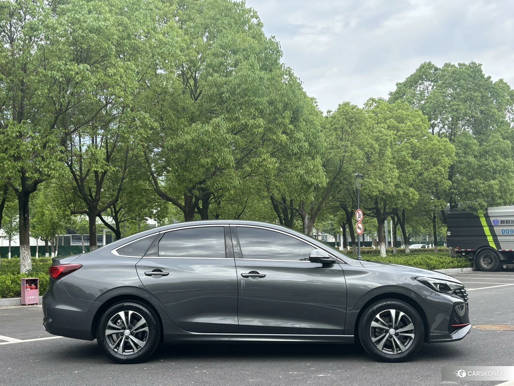 Chang'an Yidong 2021 Темно-серый из Китая, фото 6