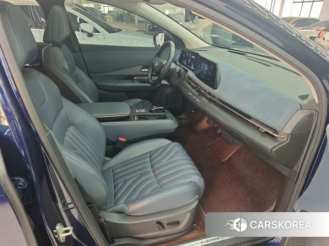 Nissan ARIYA id 4290616 из Китая 15