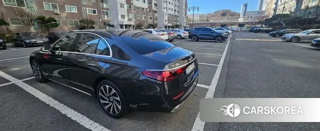 Mercedes-Benz E-Class W214 2024 Серый из Кореи, фото 3