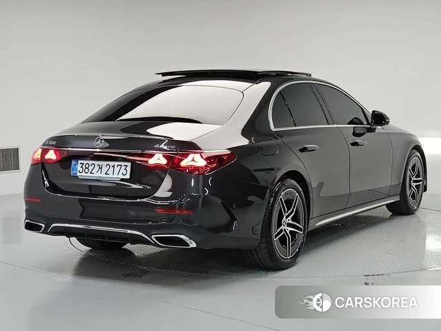 Mercedes-Benz E-Class W214 id 4700590 из Кореи 13