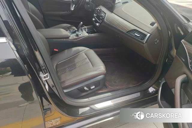 BMW 5 series PHEV id 4263957 из Китая 10