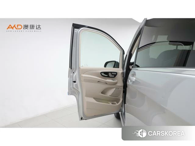 Mercedes-Benz V-class 2021 Серебристо-серый из Китая, фото 4