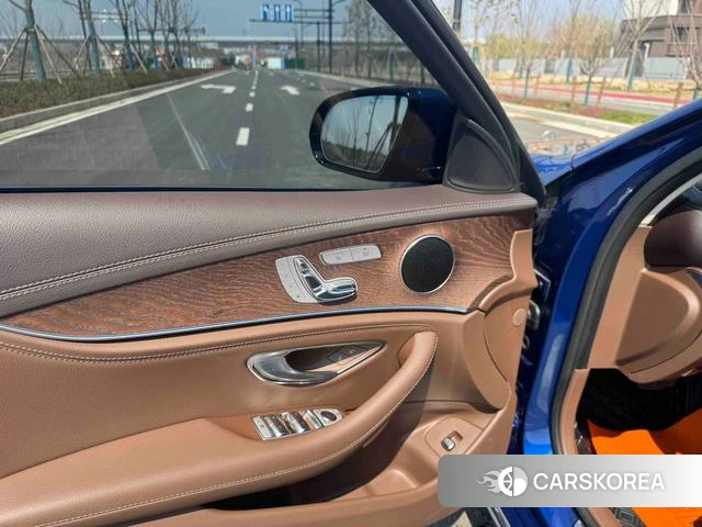 Mercedes-Benz E-class id 4209334 из Китая 23