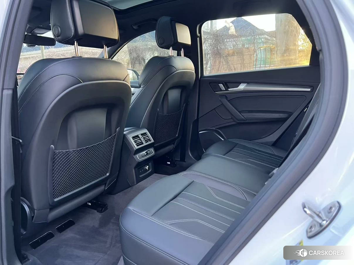 Audi Q5L id 4426657 из Китая 15