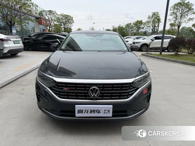 Volkswagen Passat 2023 Черный из Китая, фото 3