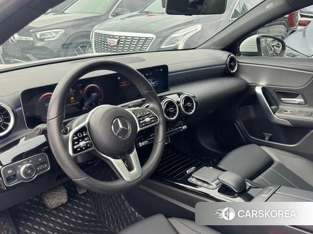 Mercedes-Benz Class A 2020 Белый из Китая, фото 3