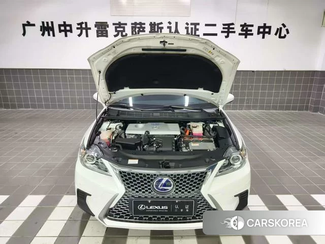 Lexus CT id 4220076 из Китая 14