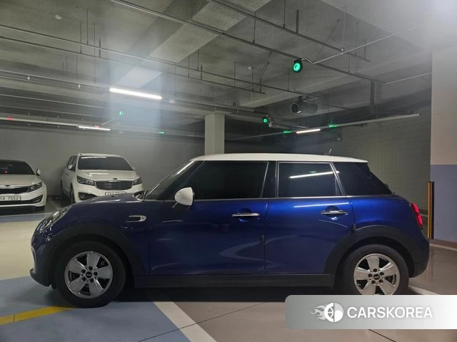 Mini Cooper 2018 Синий из Кореи, фото 6