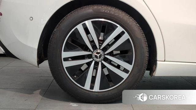 Mercedes-Benz A-Class W177 id 4361019 из Кореи 9