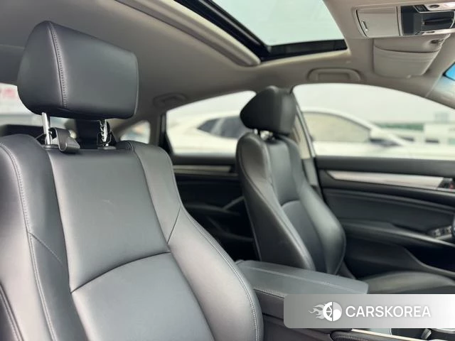 Honda Accord id 4297893 из Китая 13