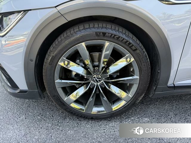 Volkswagen CC 2021 Серебристо-серый из Китая, фото 3
