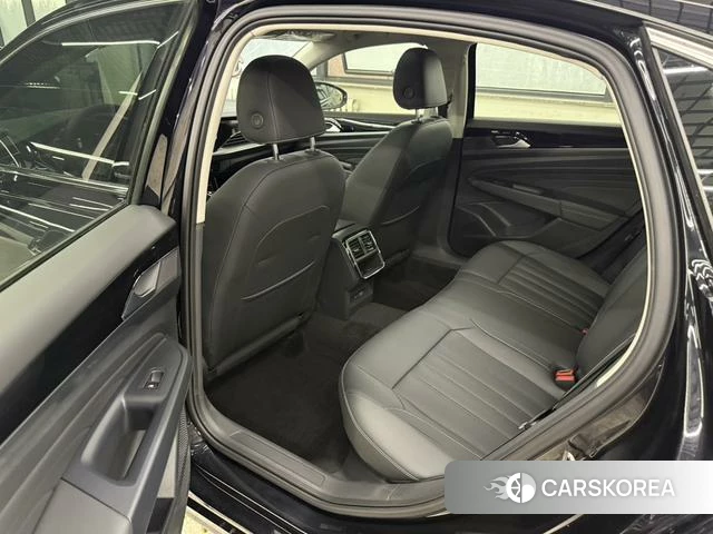 Volkswagen Passat 2023 Черный из Китая, фото 4