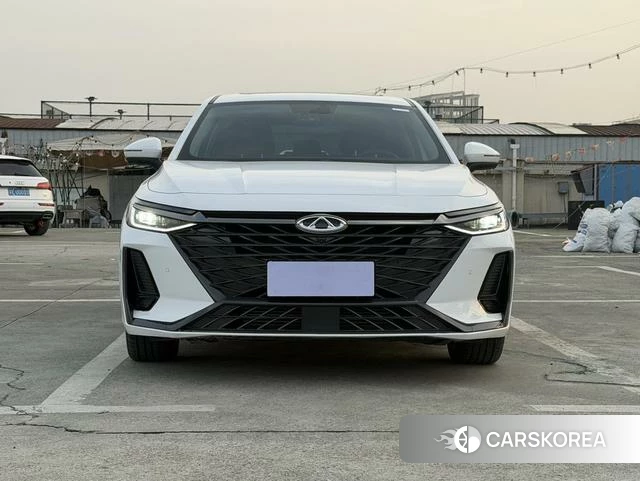 Chery Arrizo 8 2024 Белый из Китая, фото 5