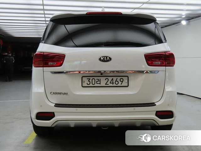 Kia The New Carnival id 4335503 из Кореи 13