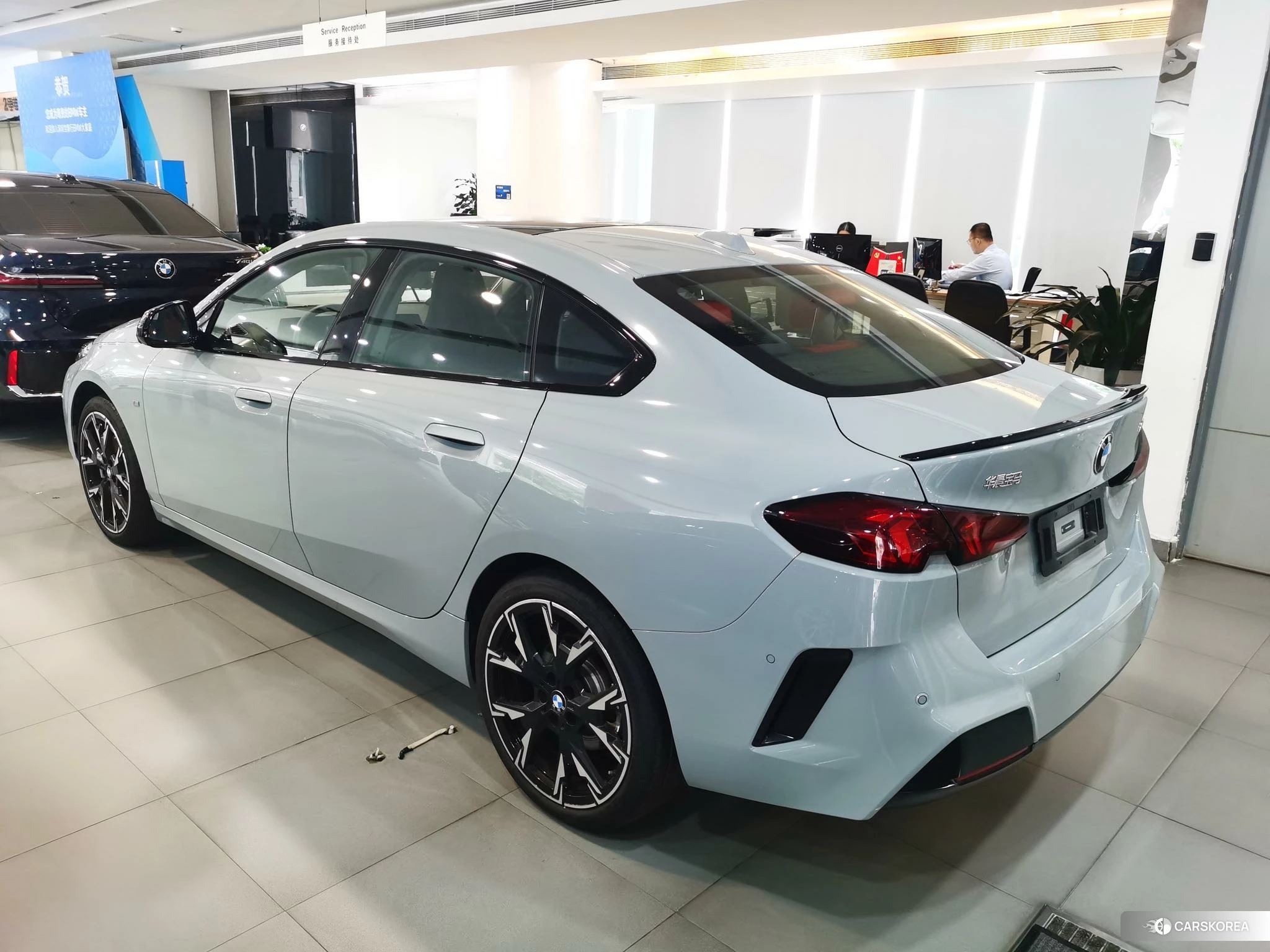 BMW 2 series 2025 Серебристо-серый из Китая, фото 6