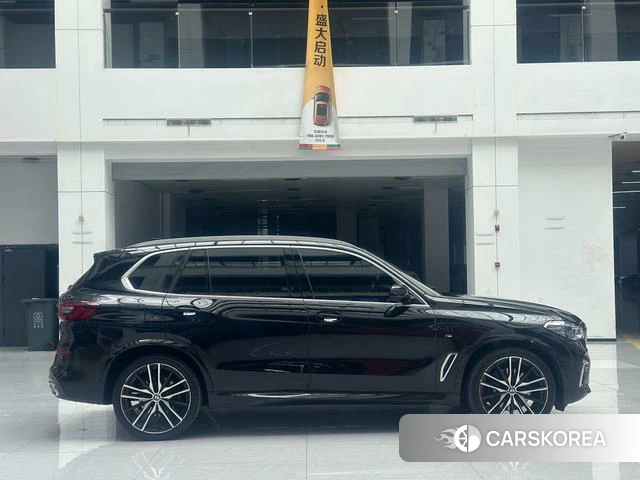 BMW X5 2022 Черный из Китая, фото 3
