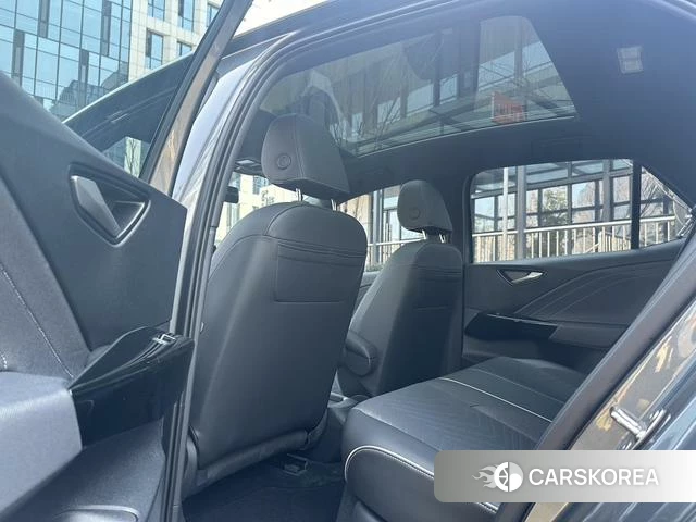 Volkswagen ID.3 2024 Серебристо-серый из Китая, фото 4
